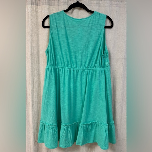 Very J Teal Sleeveless Dress with Lace Accents - Picture 2 of 3